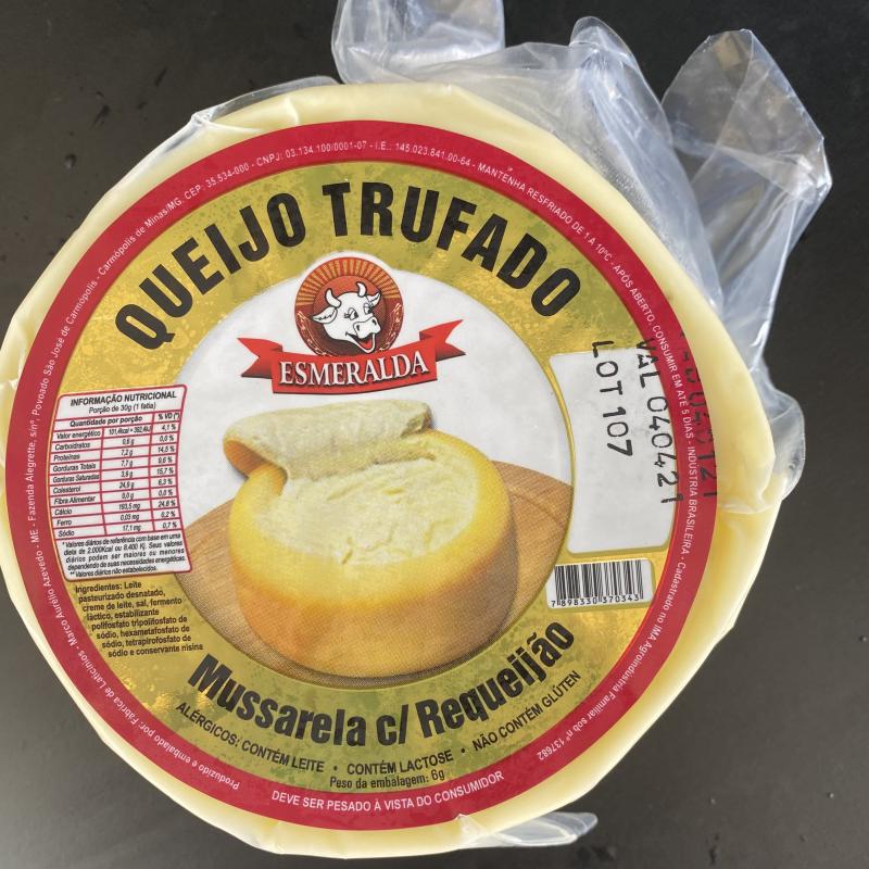 Mussarela Recheada de Requeijao Esme