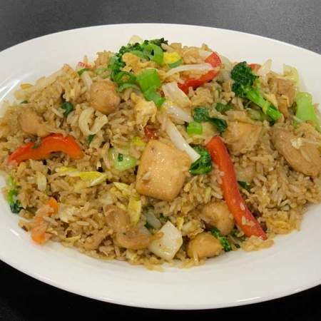 Chaufa de Pollo con Vegetales