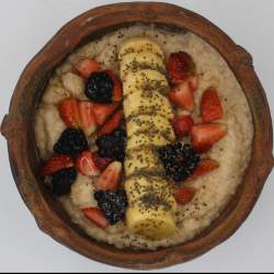 Oatmeal Banana and Berries