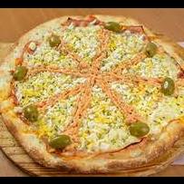 Pizza palmitos y pollo