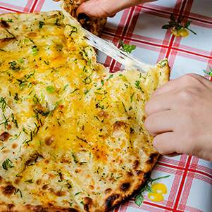 Garlic Cheese Naan
