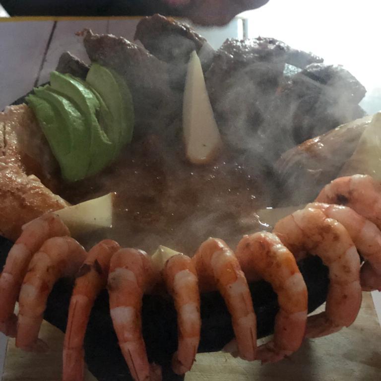 Molcajete Mar y Tierra