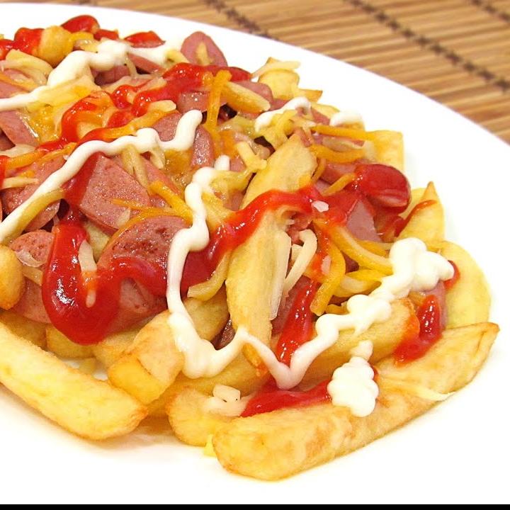 Salchipapas