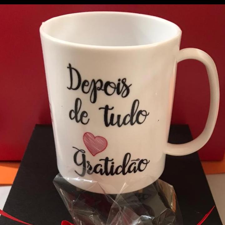 Caneca Louça Personalizada (unid)