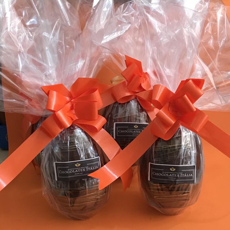 Ovo Recheado com Ovinhos Maciços ao Leite 220g