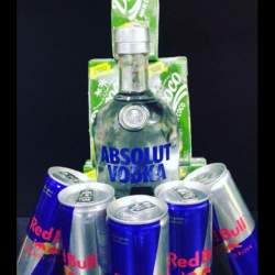 Combo Absolut 1LT Com RedBull