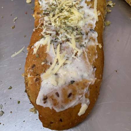 Kit com 2un Pão recheado com ricota temperada