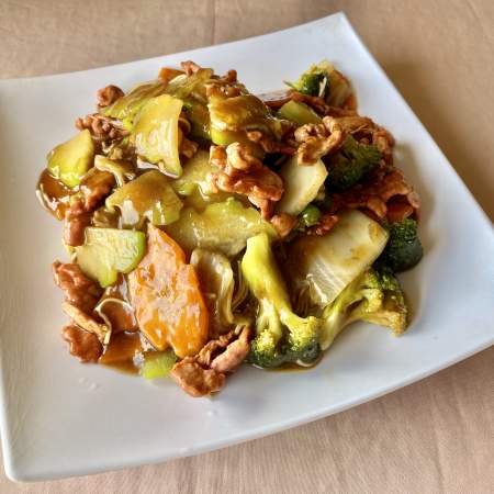 37- Chop Suey Con Lechón En Salsa ( entero)