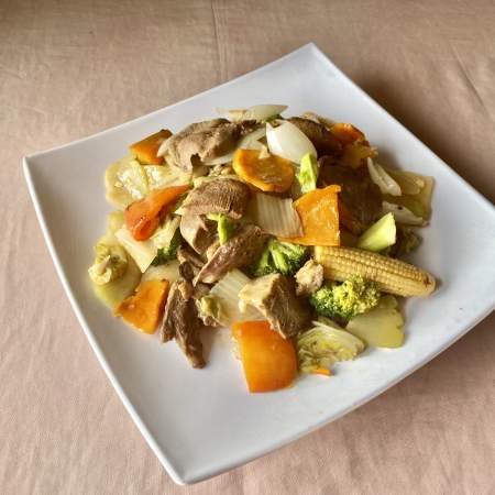 62- Lengua Especial Con Verduras En Salsa Ostion