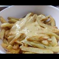 Papas con cheddar