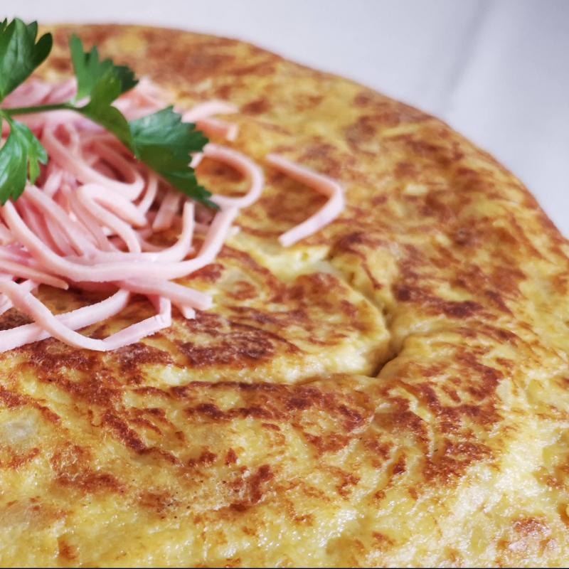 Tortilla de Jamón y Queso