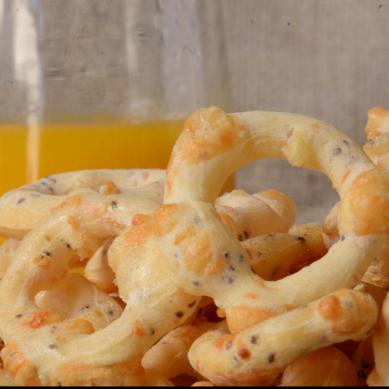 286 - Biscoito de Parmesão com Chia (100g)