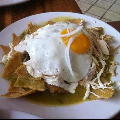 Chilaquiles con Huevo