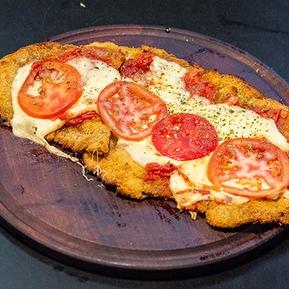 Milanesa De carne o pollo Napolitana
