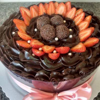 Naked Cake G - Brigadeiro Gourmet