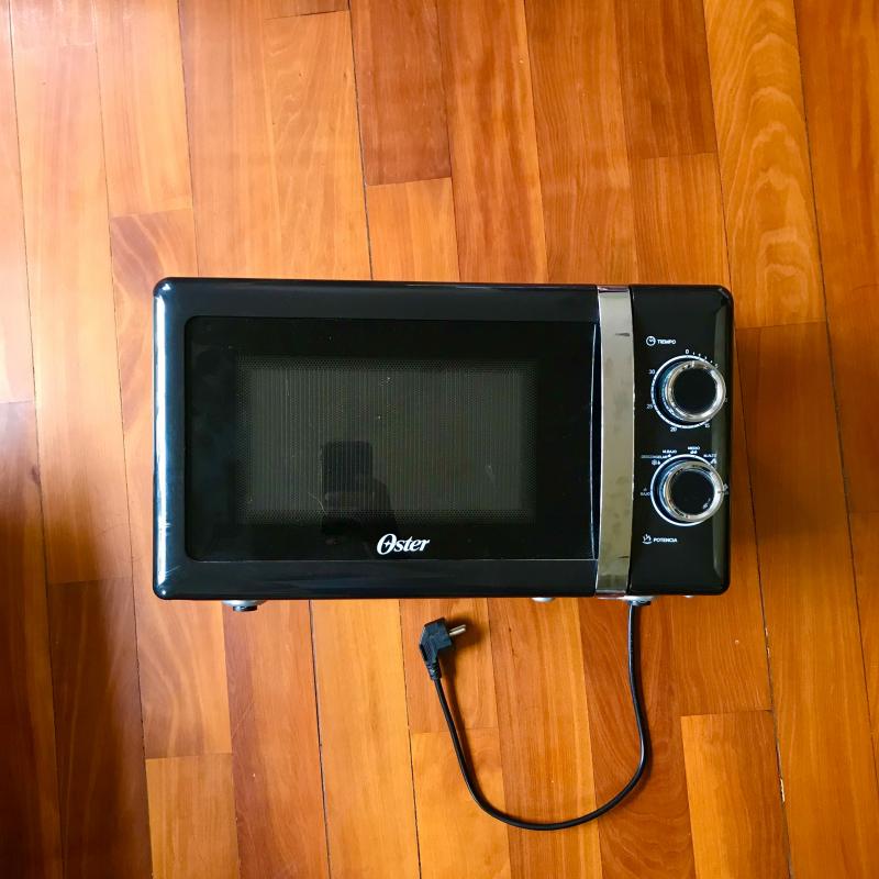Microondas Oster