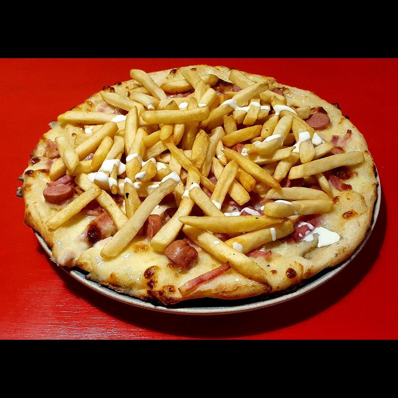 2 Pizzas Salchipapas