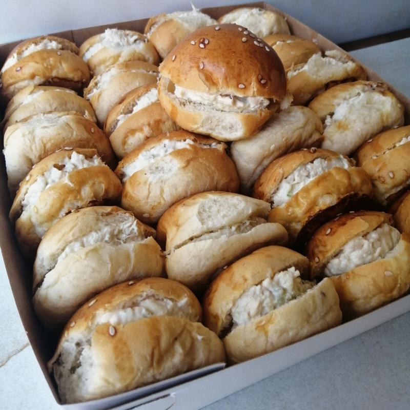 Petipanes con pollo