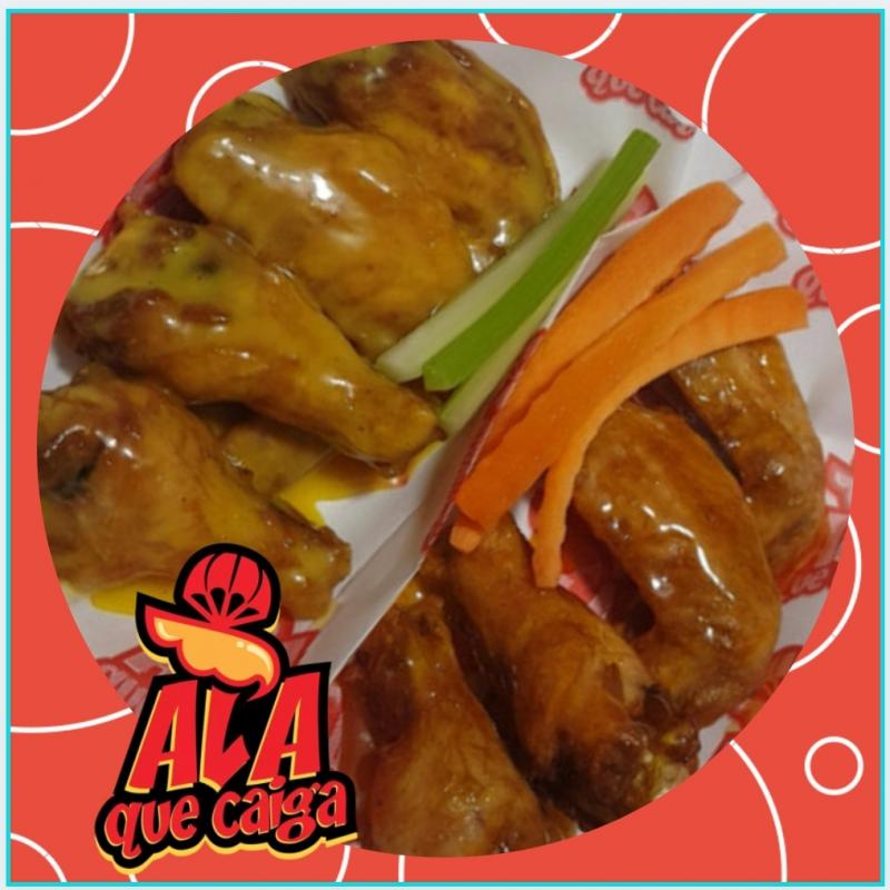 COMBO 8 ALITAS + 2 SALSAS