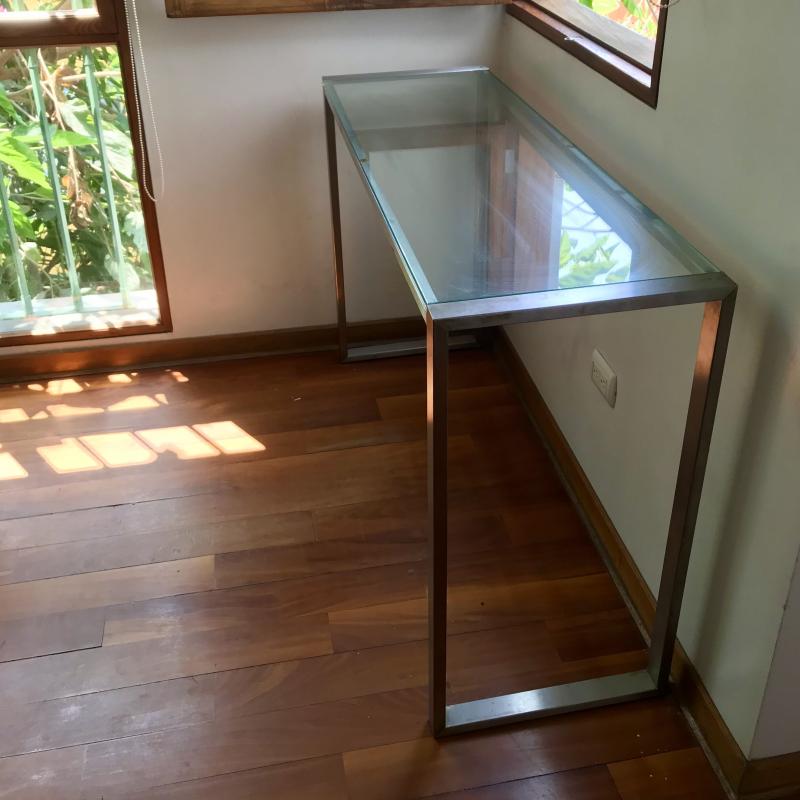 Escritorio de vidrio