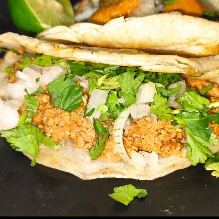 Taco de Adobada Casera