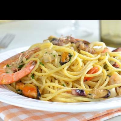 SPAGHETTI ALLO SCOGLIO