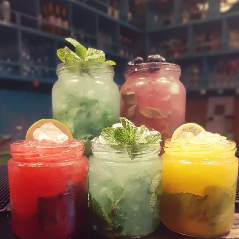 Coctelería elaborada por vaso chico