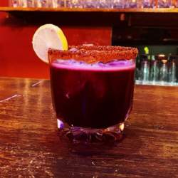 Besos de mezcal