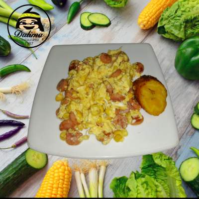 Huevos Con Mazorca O Salchicha