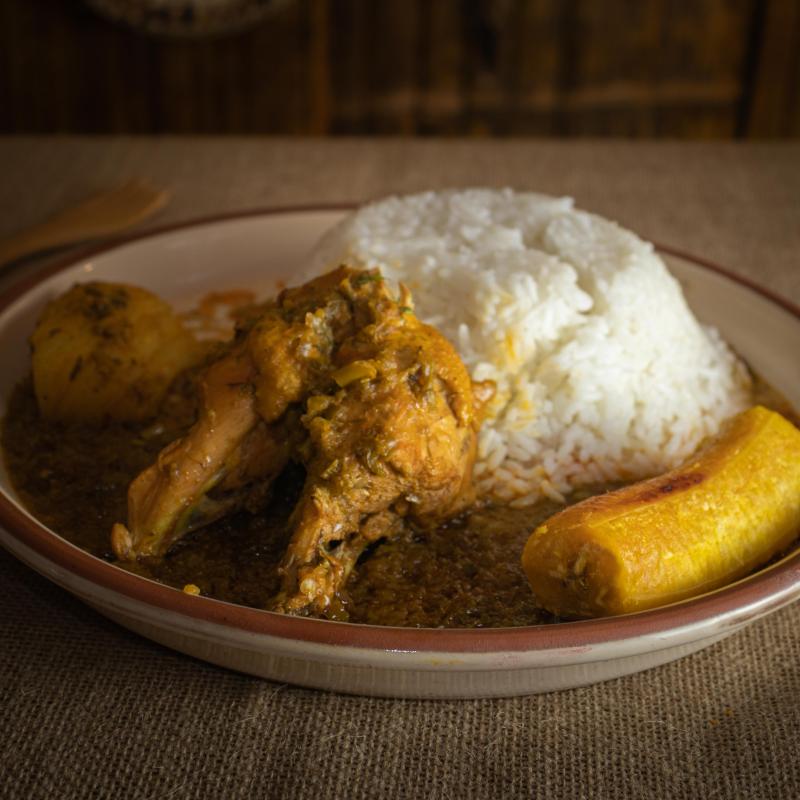 Seco de gallina criolla