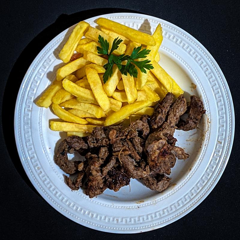 Fritas + Isca de Carne
