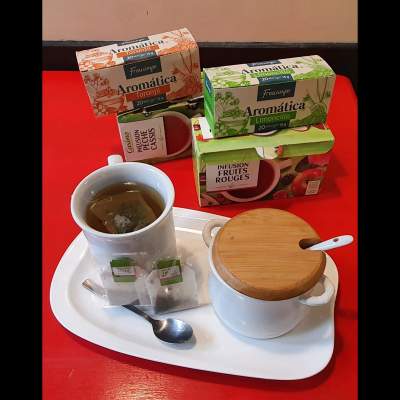 Té o infusiones en bolsitas 300 ml