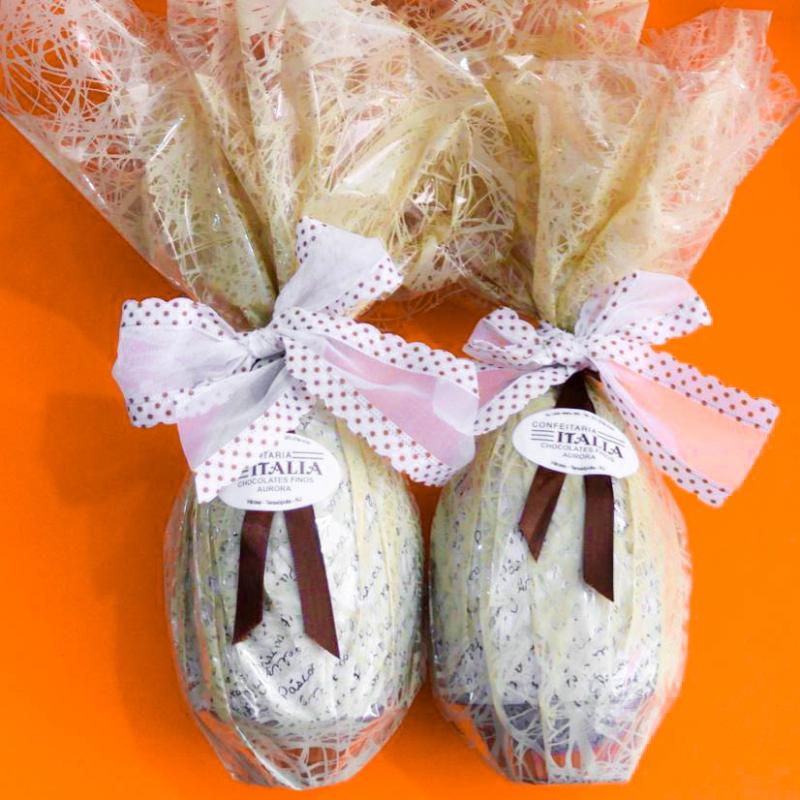Ovo de Páscoa Chocolate ao Leite Decorado na Caixa 300g