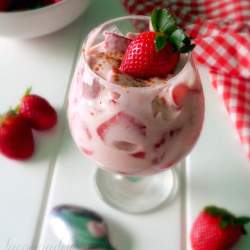 FRESAS CON CREMA