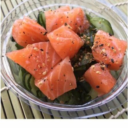 Mini Sunomono Salmão