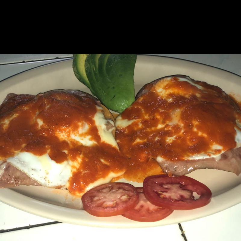 Huevos Motuleños