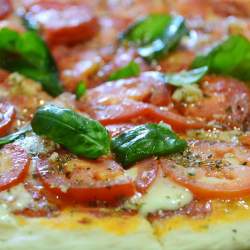 PIZZA NAPOLITANA