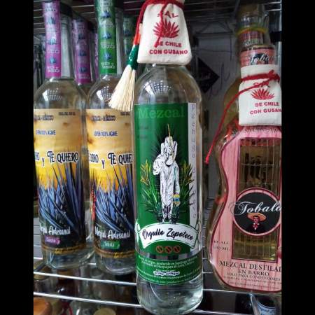 Mezcal destilado con pechuga de Pavo "Orgullo Zapoteco" 500 ml