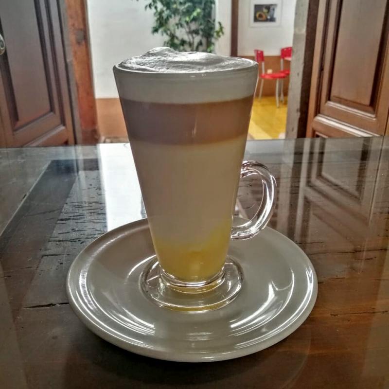 Capuchino Sol y Sombra