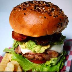 Hamburguesa Gordisaurio 150 gr + papas