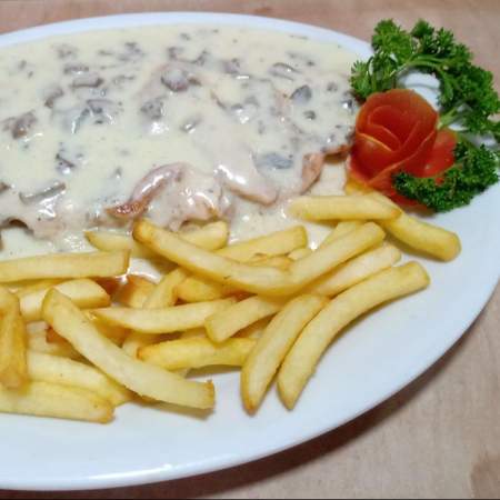 PECHUGA AGRIDULCE O  CHAMPIÑONES