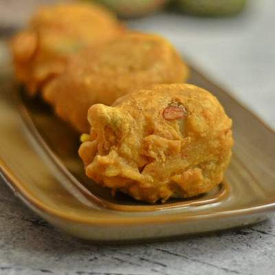 Mumbai Style Batata Vada