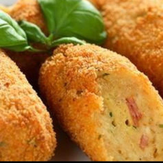 Bolinho de Rúcula e Tomate Seco