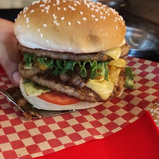 HAMBURGUESA DOBLE CARNE