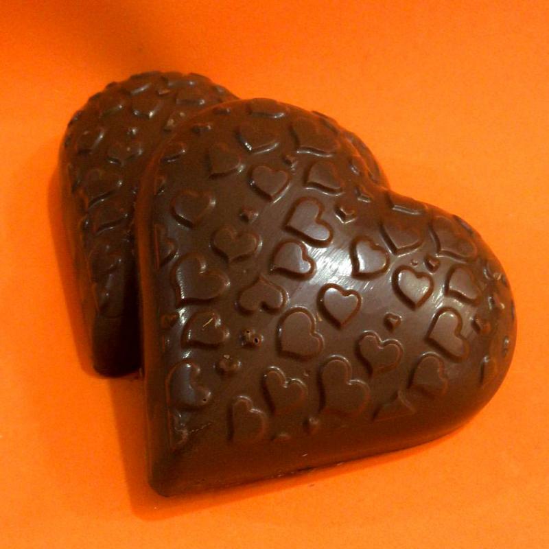 Coração de Chocolate ao Leite Relevo 10x9cm 180g ( unidade)