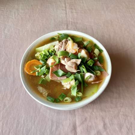 76- Chop Suey Especial En Sopa