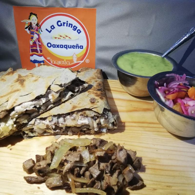 Tlayuda de Bistec