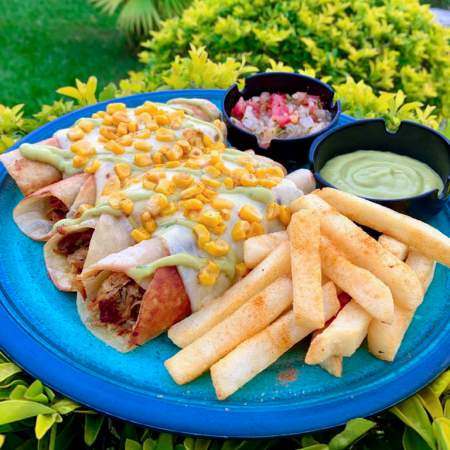 Flautas mexicanas carne o pollo