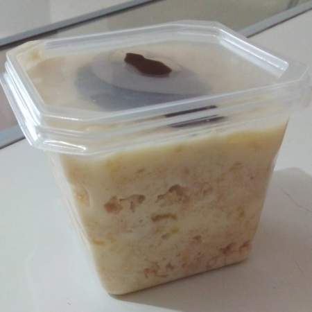 Bolo no pote Coco com abacaxi