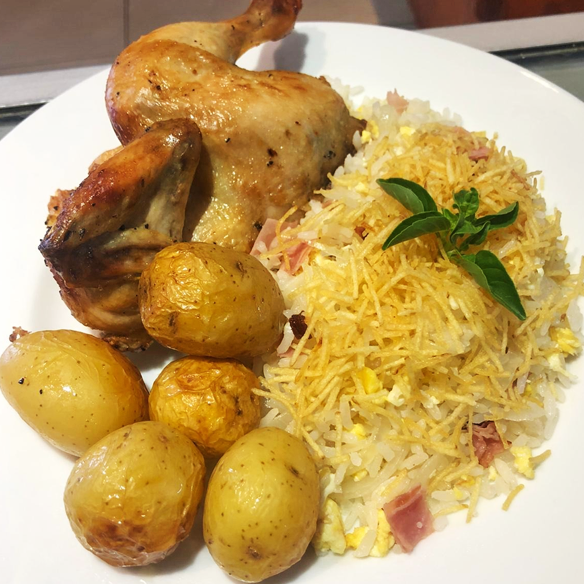 Galeto Al Limone com Arroz Biro-Biro e Batata Bolinha Assada